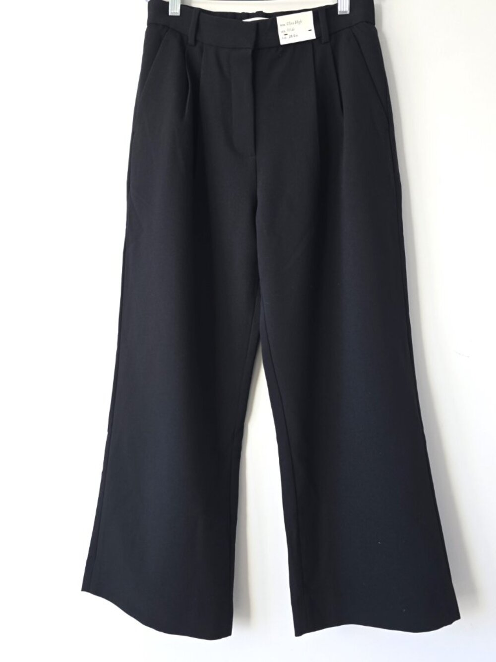 Abercrombie Wide Leg Crop Pants 28 Black NWT Pleated
